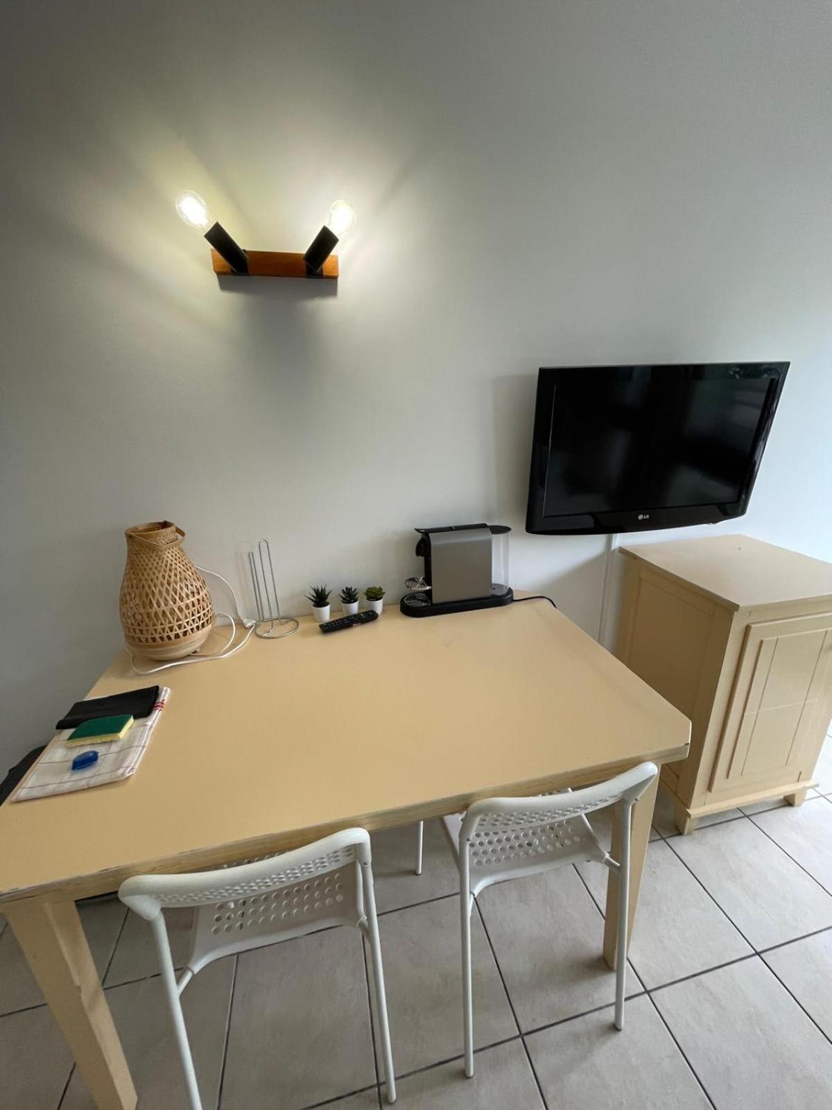 06U - Beautiful Studio In Residence - Swimming Pool And Tennis Court Saint-Laurent-du-Var Luaran gambar